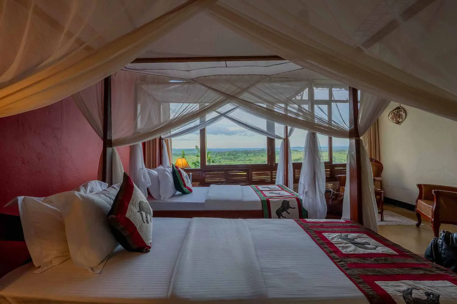 Serengeti Simba Lodge exterior