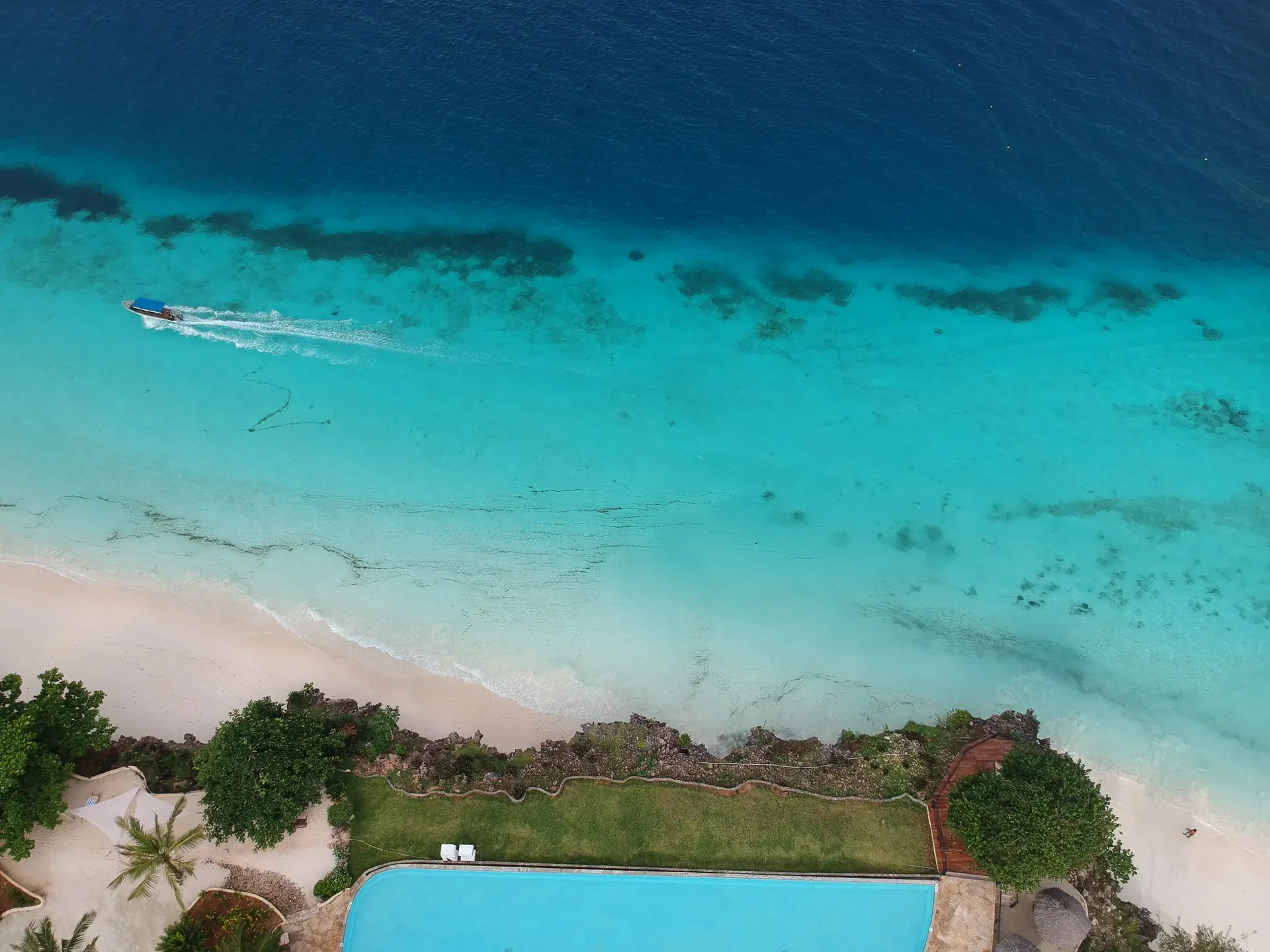 Flight to Zanzibar & Arrival scenery